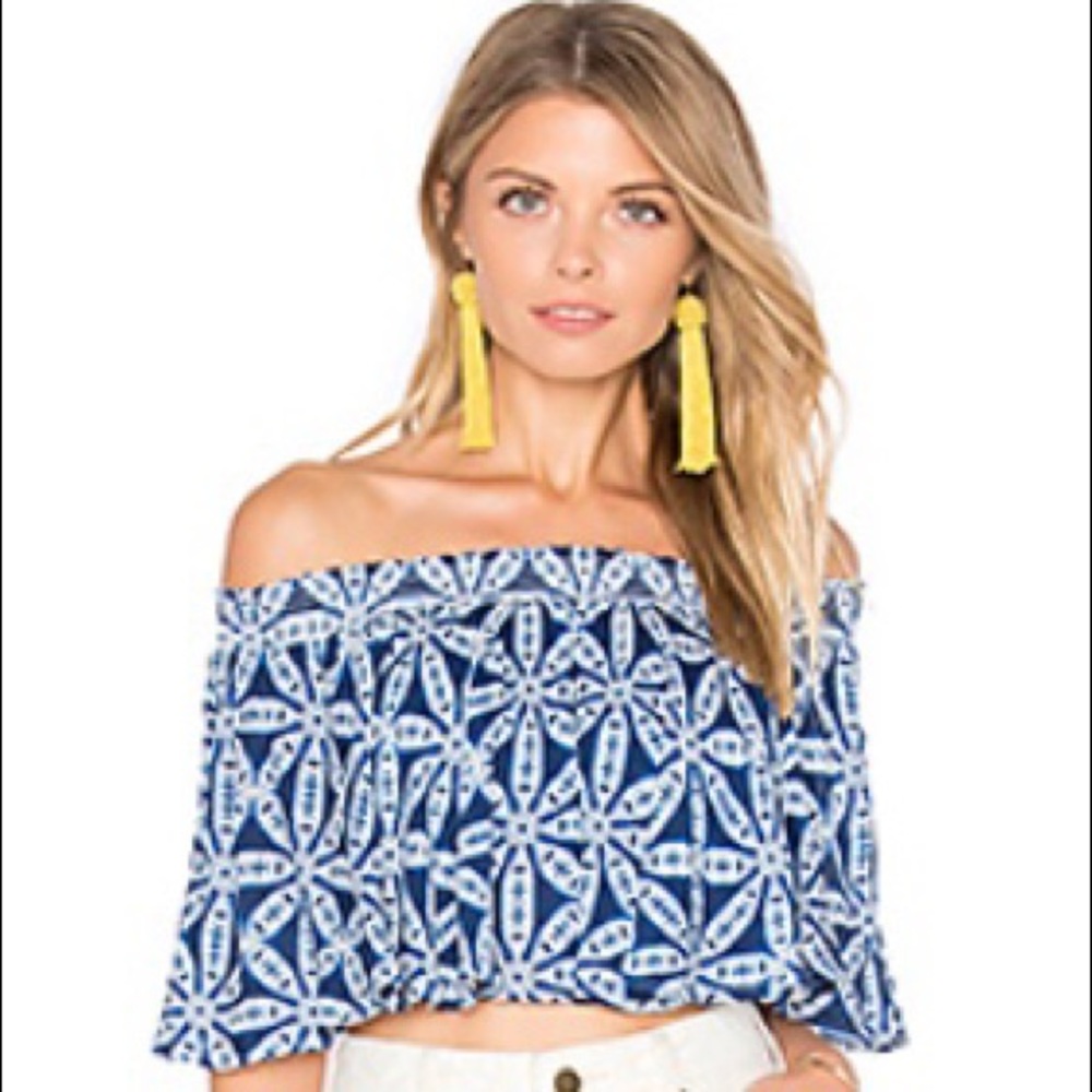 SMYM off the shoulder crop top